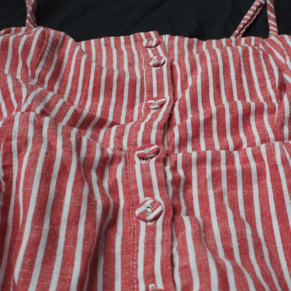 Buttoned Dress with Ruched Back - Picture 6 of 7